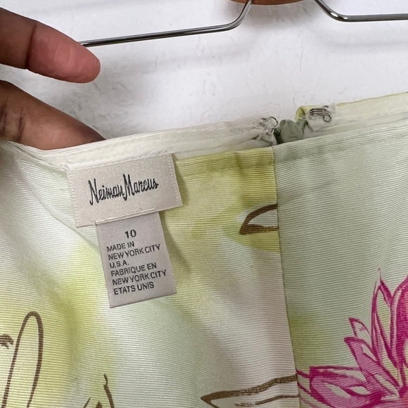 Neiman Marcus Floral Dress Pants Green - Picture 7 of 7